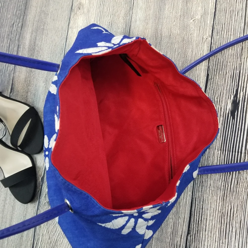 Saks Fifth Avenue Floral Blue and White Tote Purse